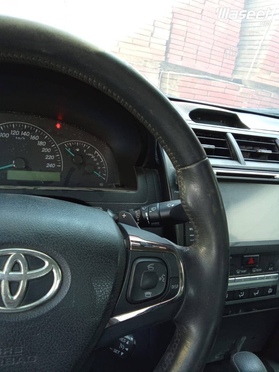 Toyota Camry 2015 3