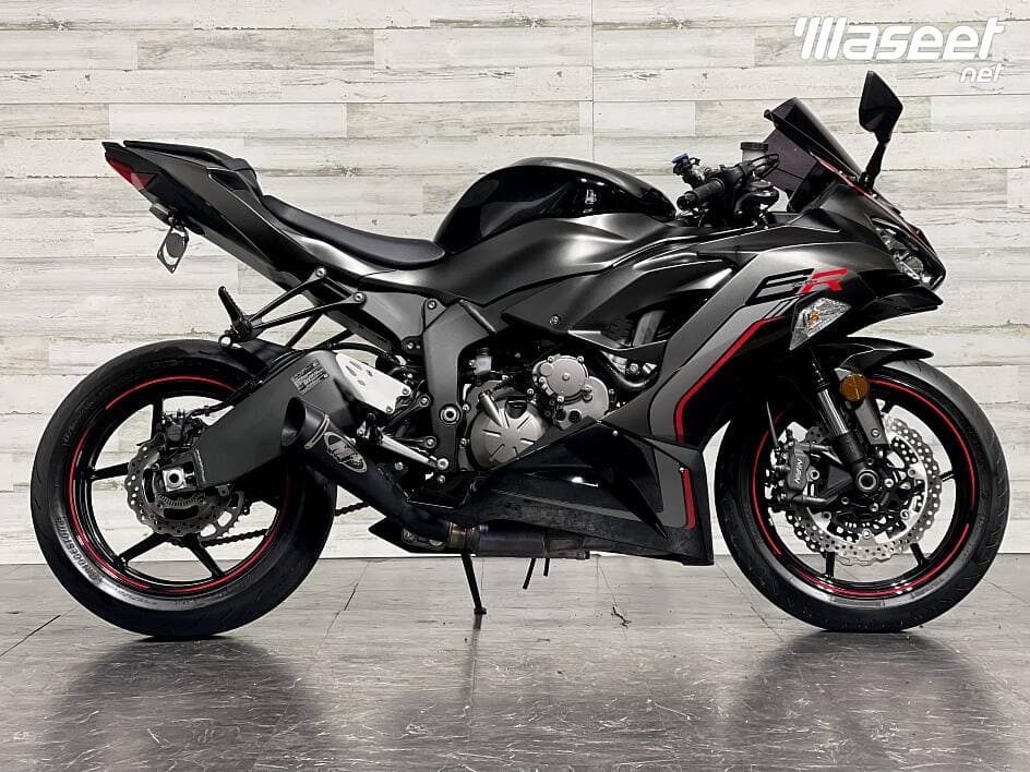 2022 Kawasaki Ninja ZX 6R 1