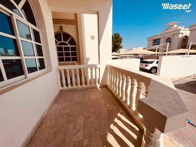Apartment in Al-Khalifa area