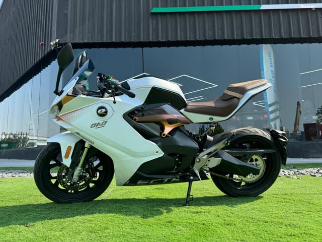 Sharmax GB 501E