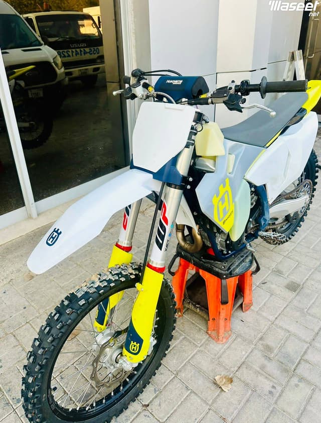 نادي هوسكفارنا لكرة القدم 450 2024