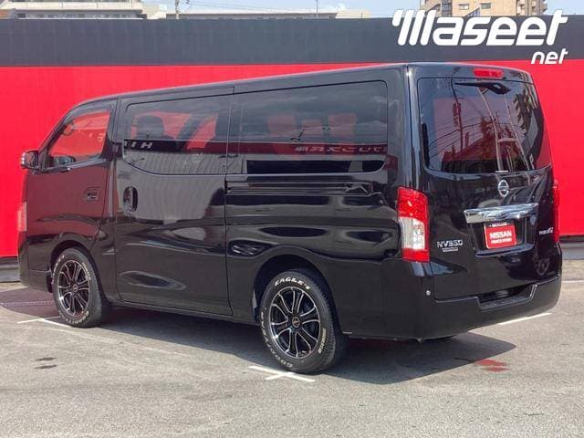 Nissan NV350 Caravan 2019 1
