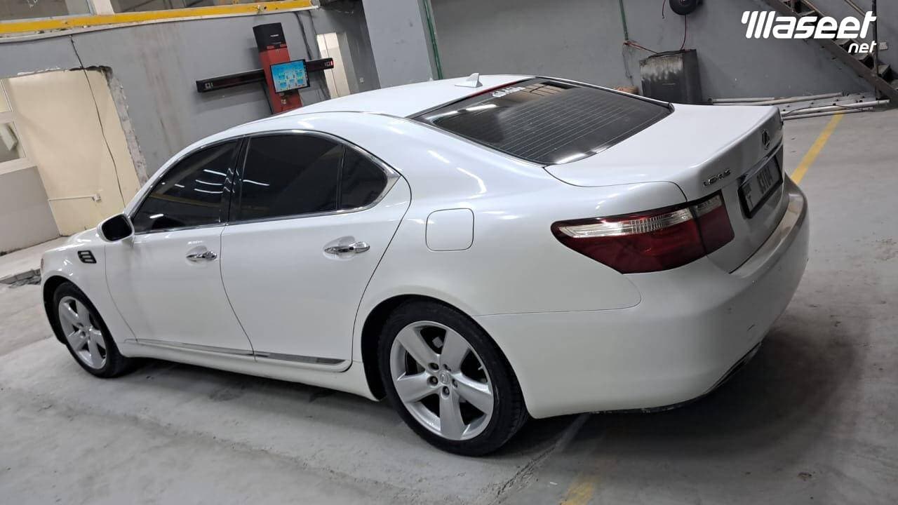 Lexus LS460 model 2007 for sale 1
