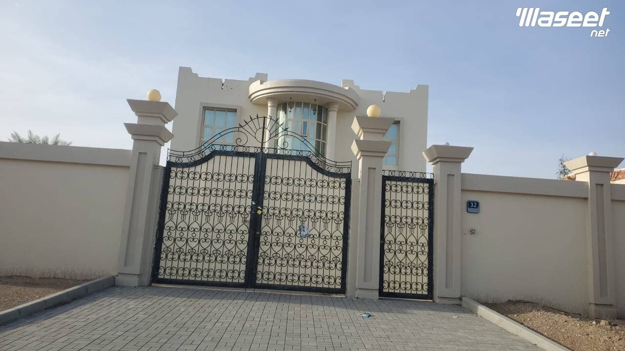 للبيع فيلا سكنية مستقلة فى مدينة العين منطقة النايفة 3