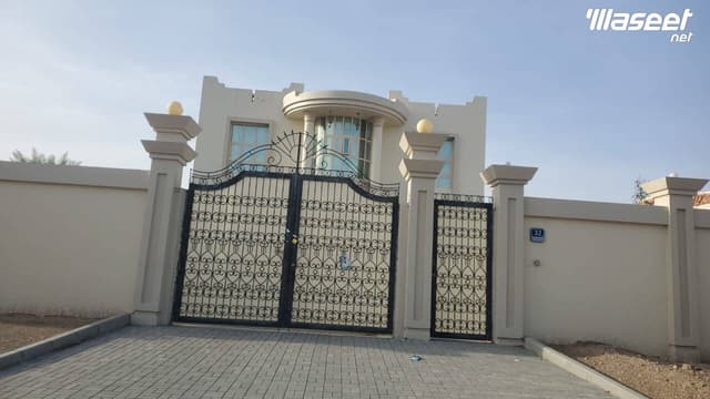 للبيع فيلا سكنية مستقلة فى مدينة العين منطقة النايفة