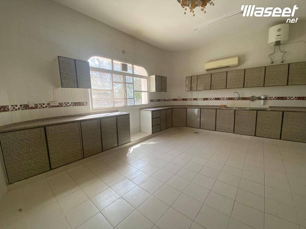 للبيع فيلا سكنية مستقلة فى مدينة العين منطقة فلج هزاع 1