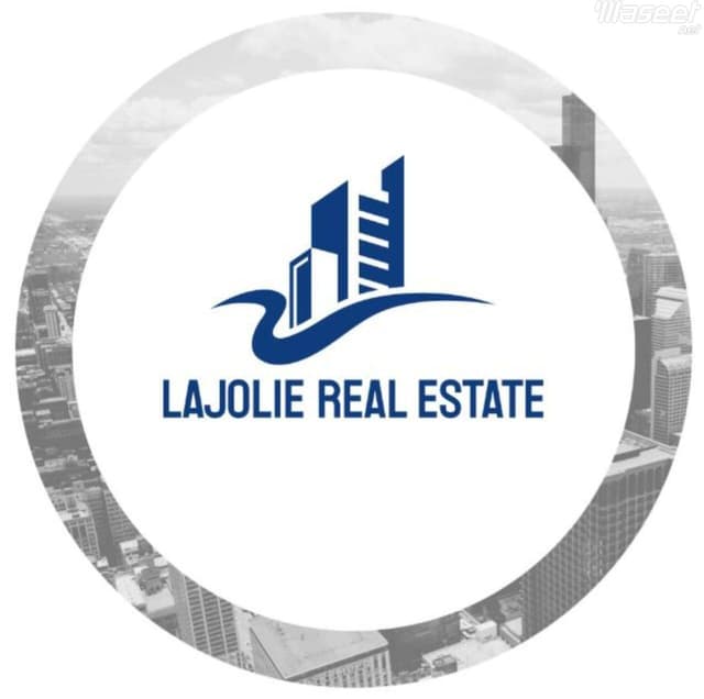 للايجار  ستور 125 متر مربع