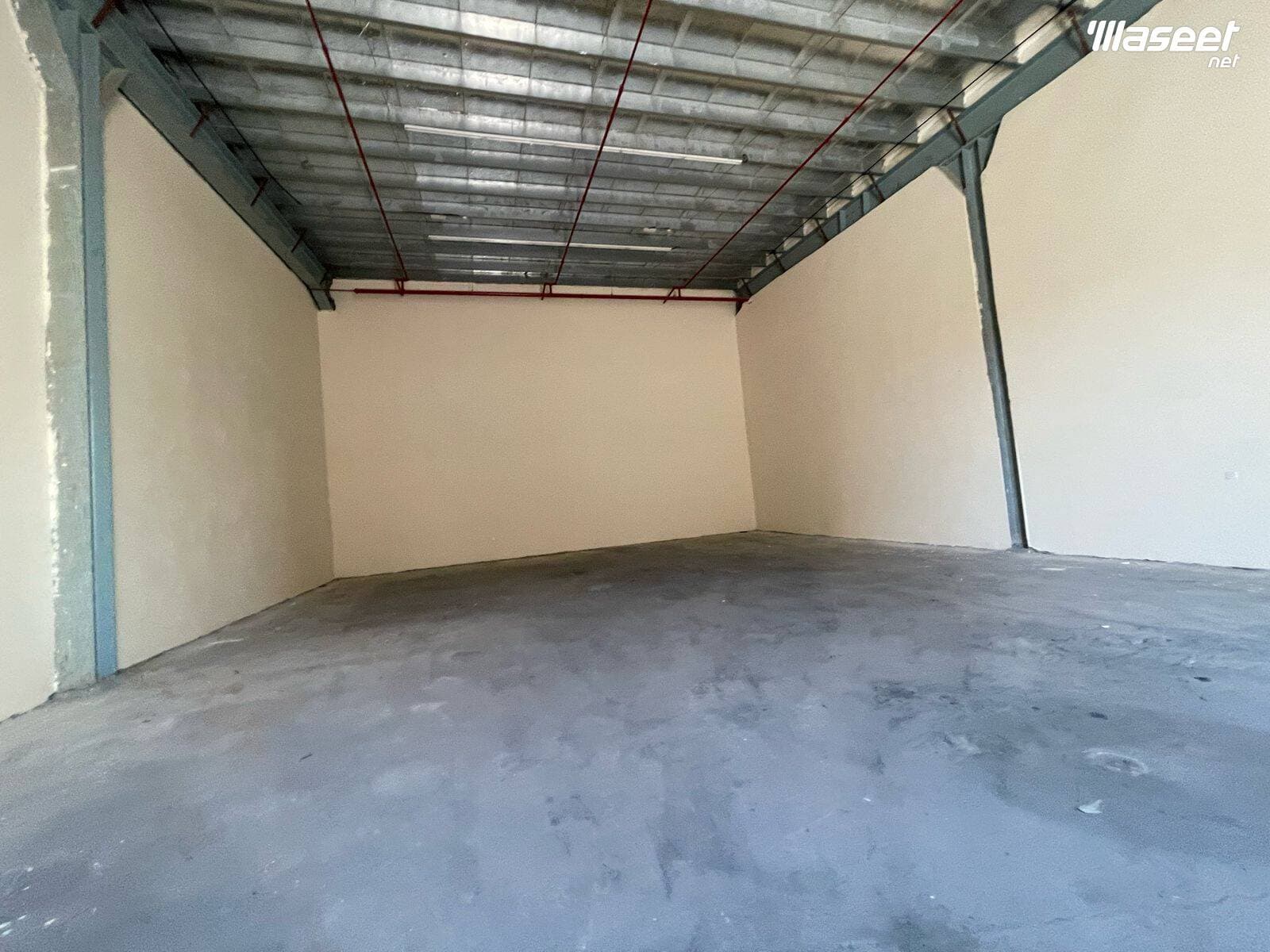2500 SQFT WAREHOUSE 1