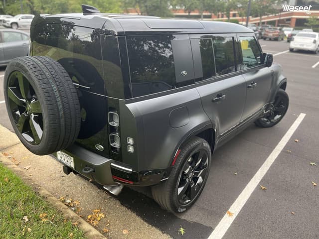 2023 Land Rover Defender