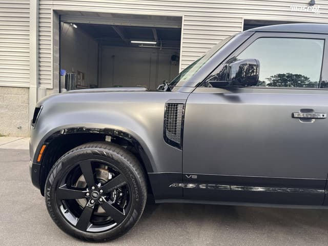 2023 Land Rover Defender