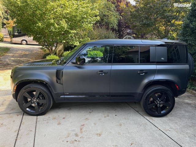 2023 Land Rover Defender