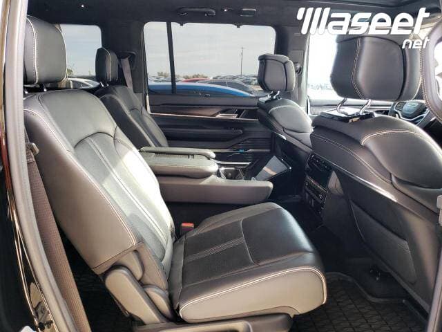 2022 JEEP GRAND WAGO 4