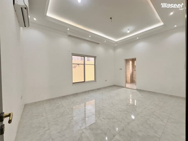 Standalone villa in Madina Al-Monawara in Riyadh 150000 dirhams