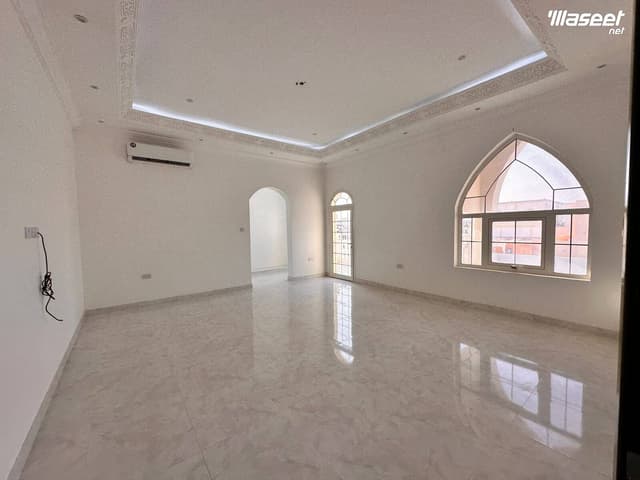 Standalone villa in Madina Al-Monawara in Riyadh 150000 dirhams