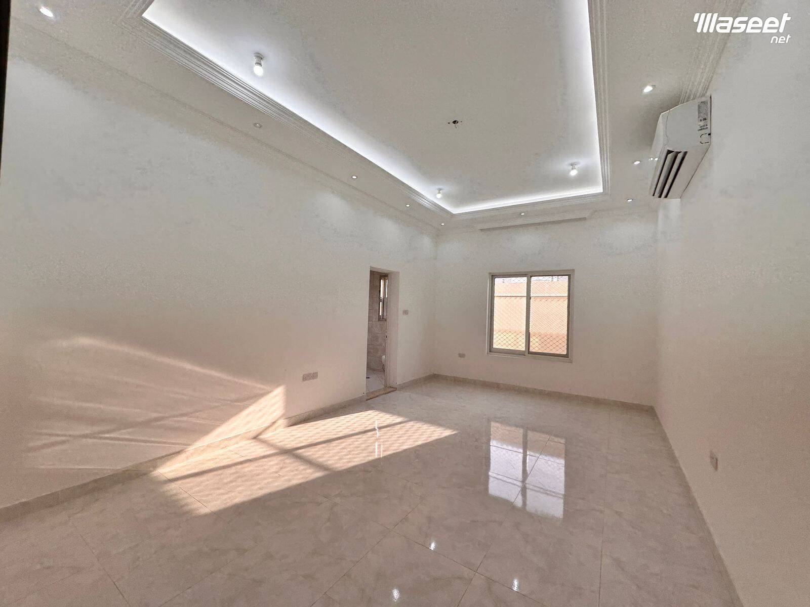 Standalone villa in Madina Al-Monawara in Riyadh 150000 dirhams 11