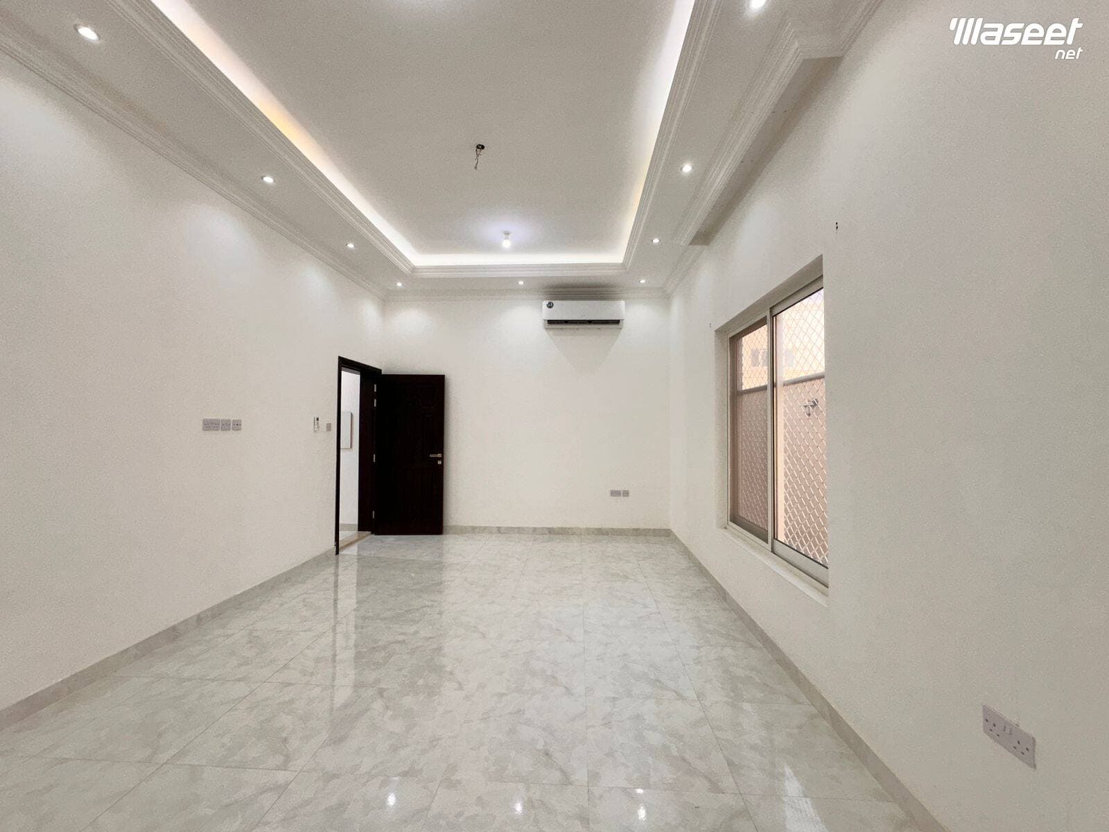 Standalone villa in Madina Al-Monawara in Riyadh 150000 dirhams 10