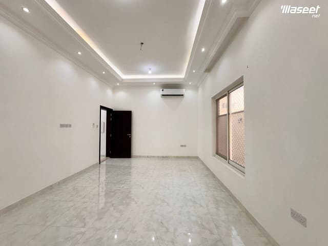 Standalone villa in Madina Al-Monawara in Riyadh 150000 dirhams