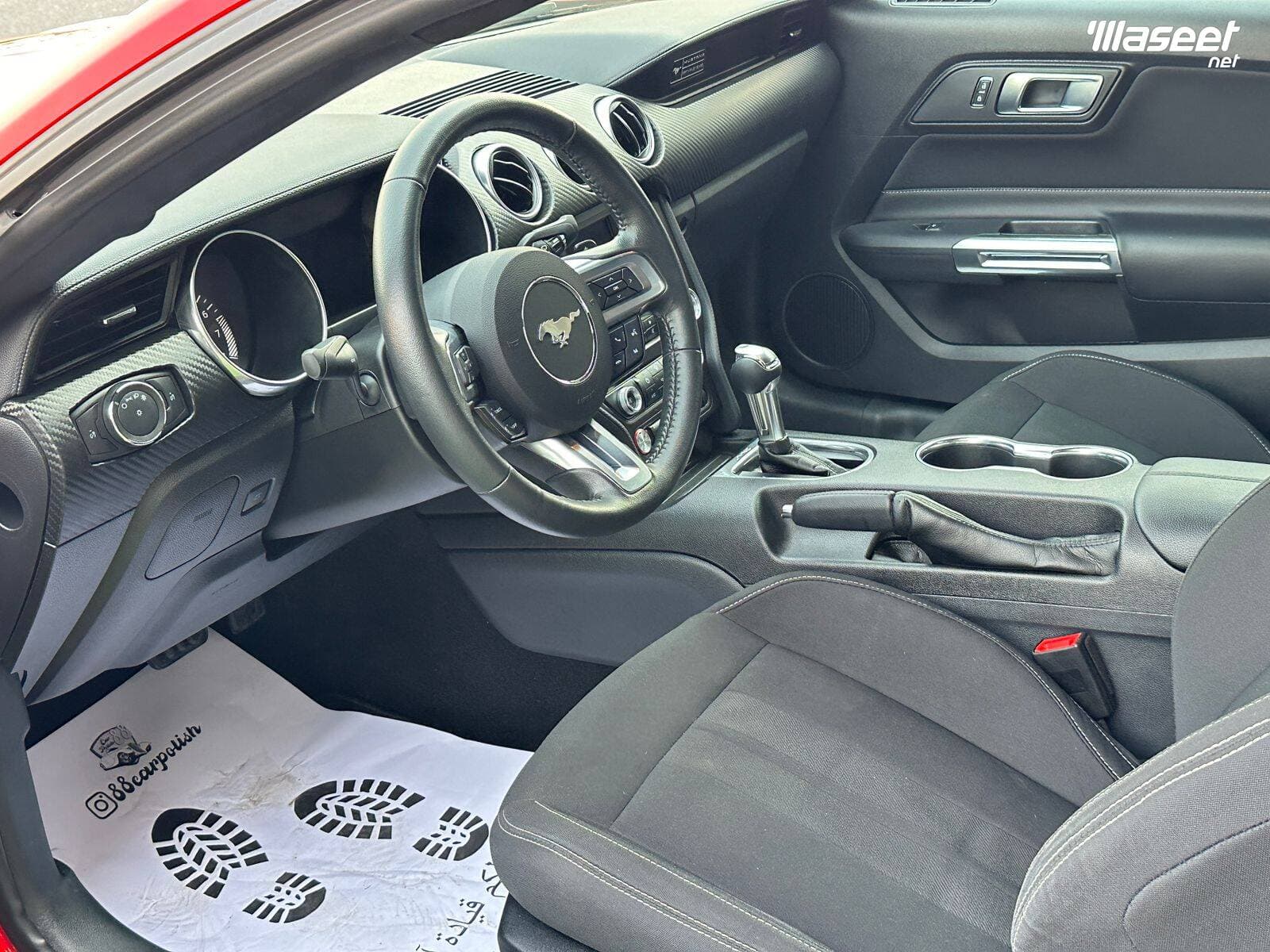 Ford Mustang   Model  2020 8