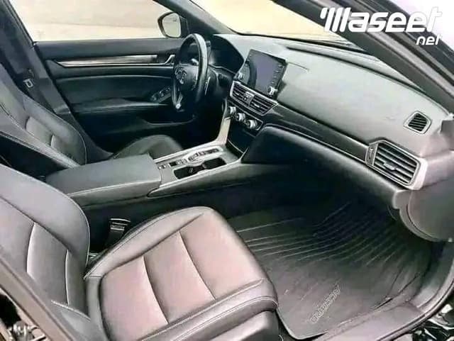 2022 هوندا أكورد هايبرد سبورت