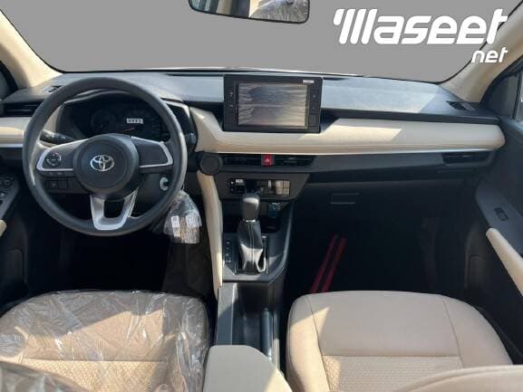 TOYOTA YARIS 2024 7