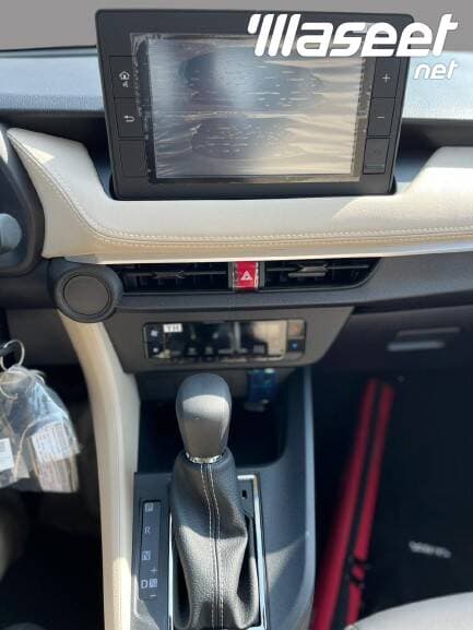 TOYOTA YARIS 2024 1