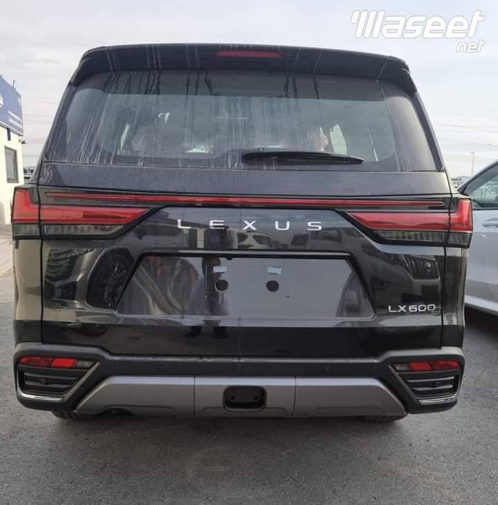 2024 Lexus LX 600 1