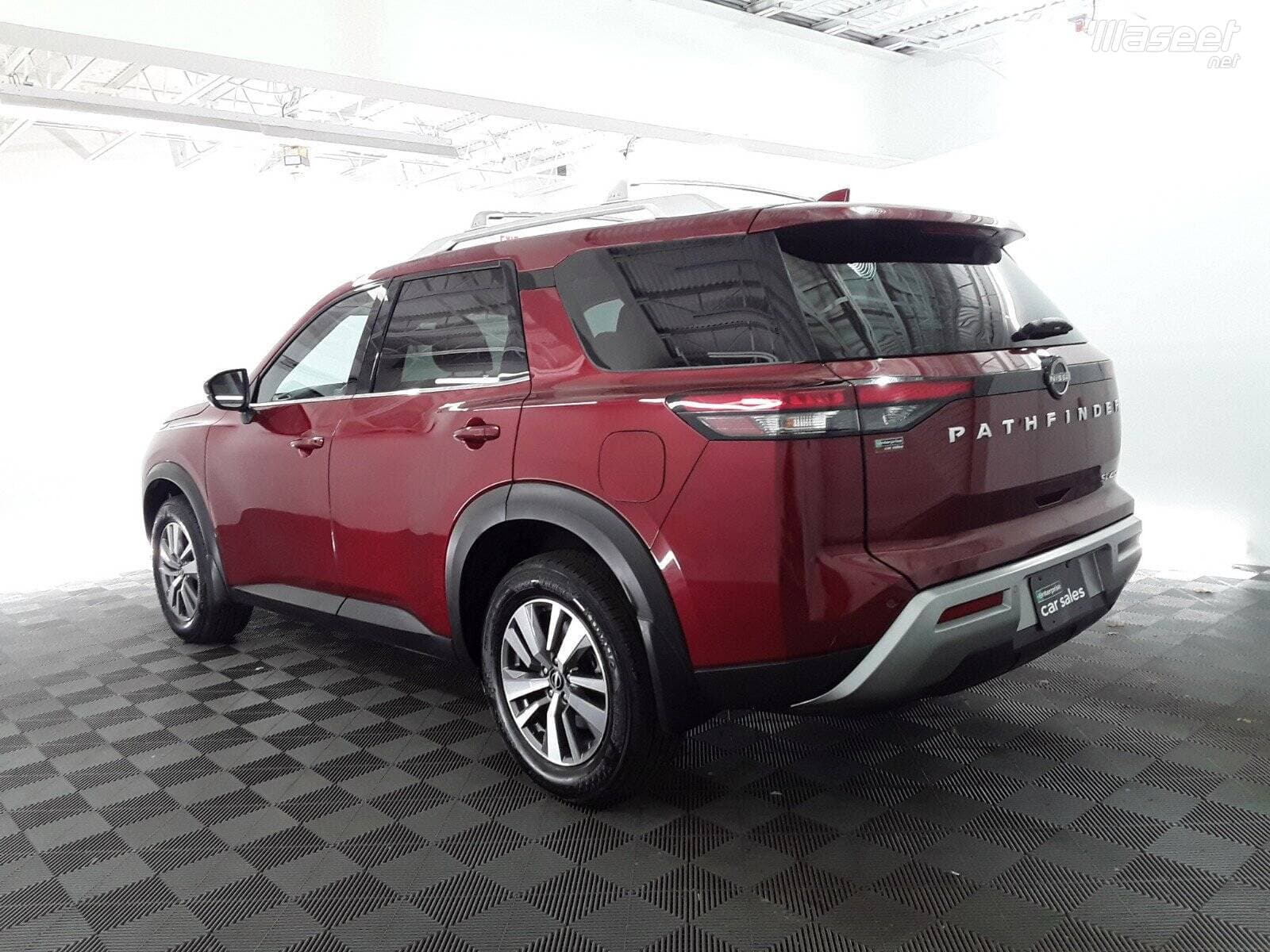2022 Nissan Pathfinder SL 4WD 4