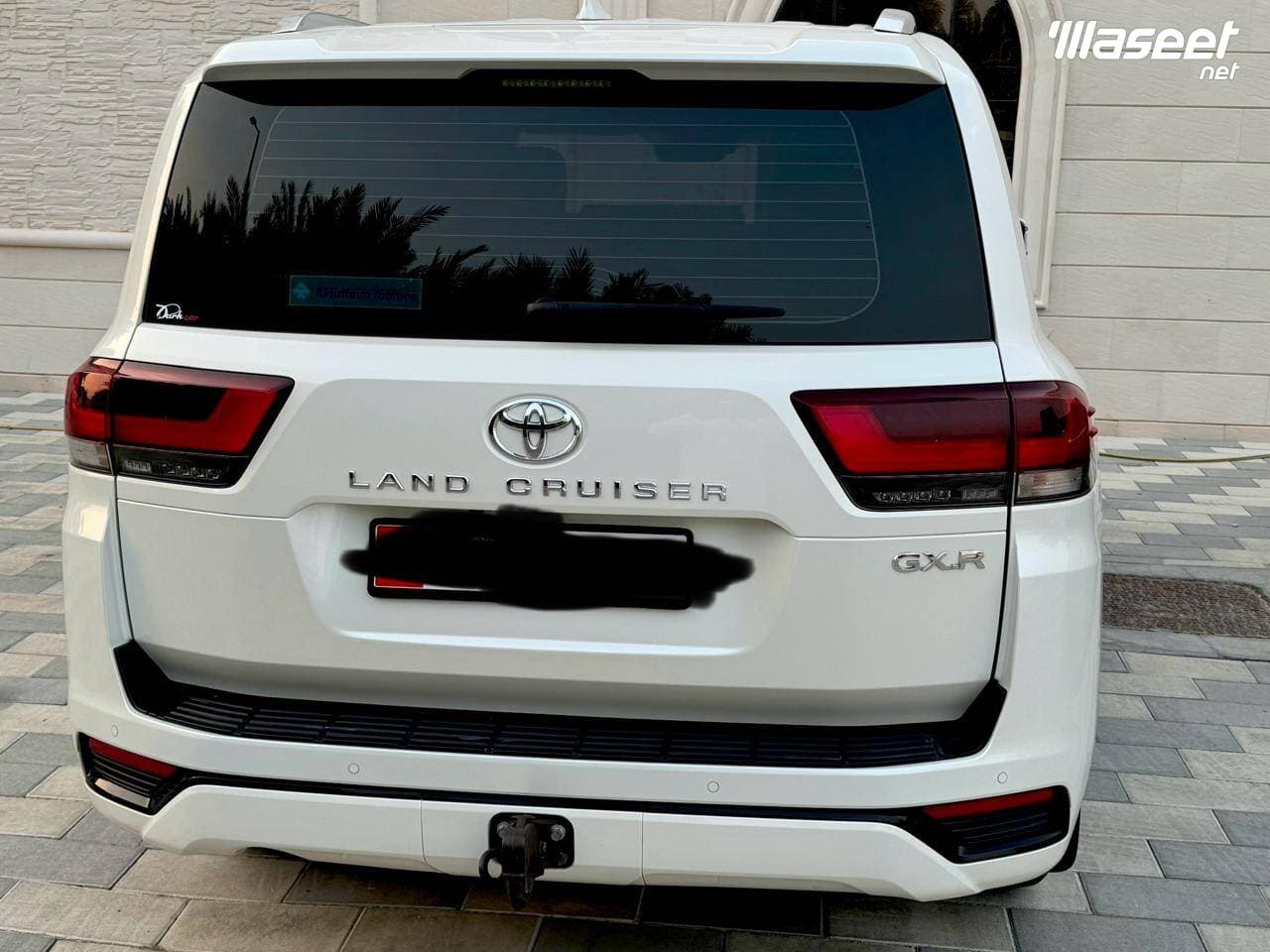 للبيع لاندكروزر استيشن GXR موديل 2022 1