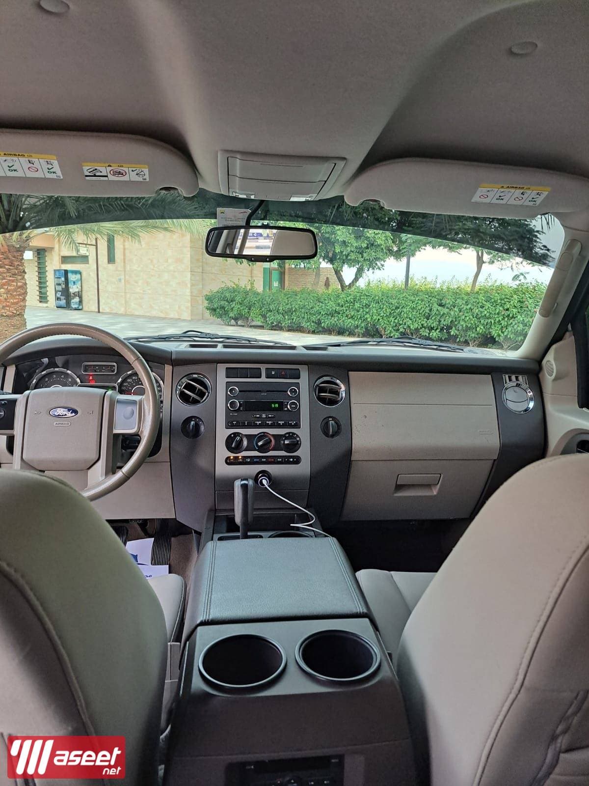 Ford Expedition XLT 2013 0