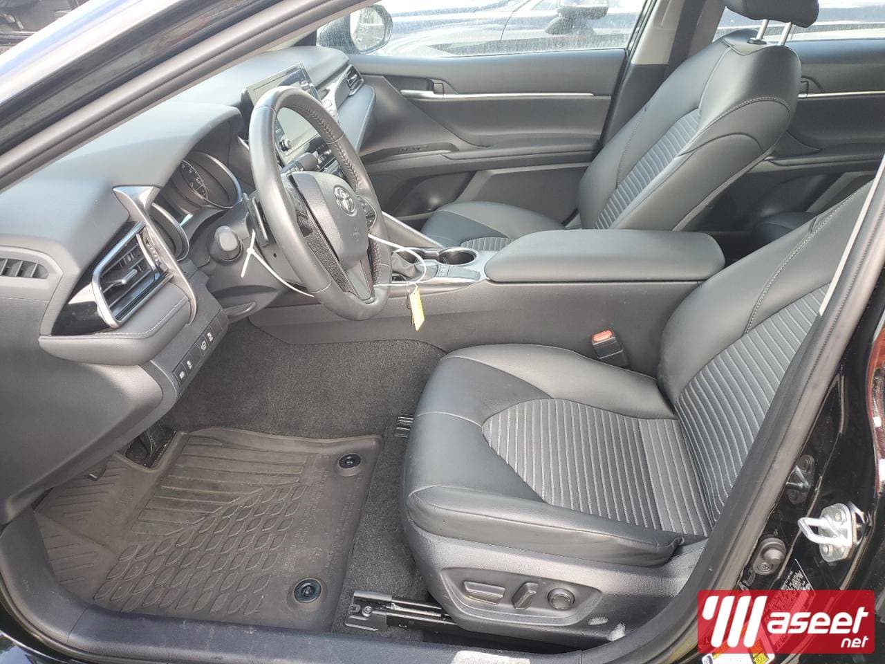 TOYOTA CAMRY SE 2024 2