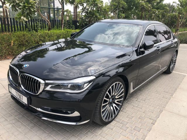 بي ام دبليو 750LI  2019 