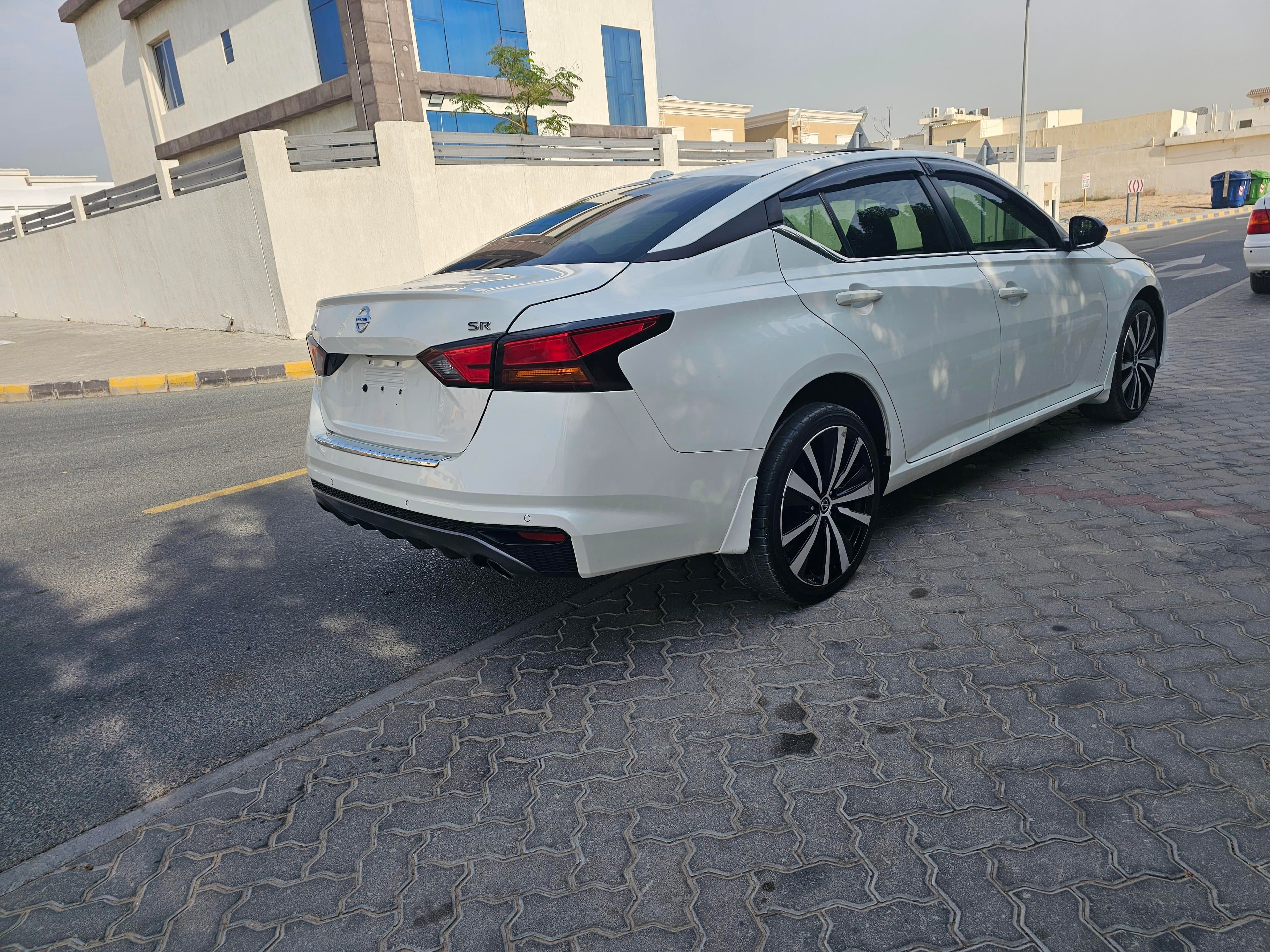 Nissan Altima SR 2021 1