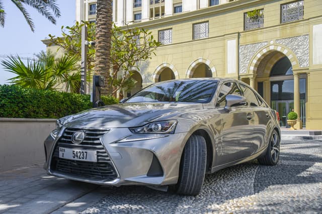 2019 Lexus IS300