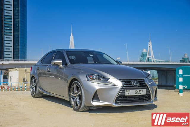 2019 Lexus IS300