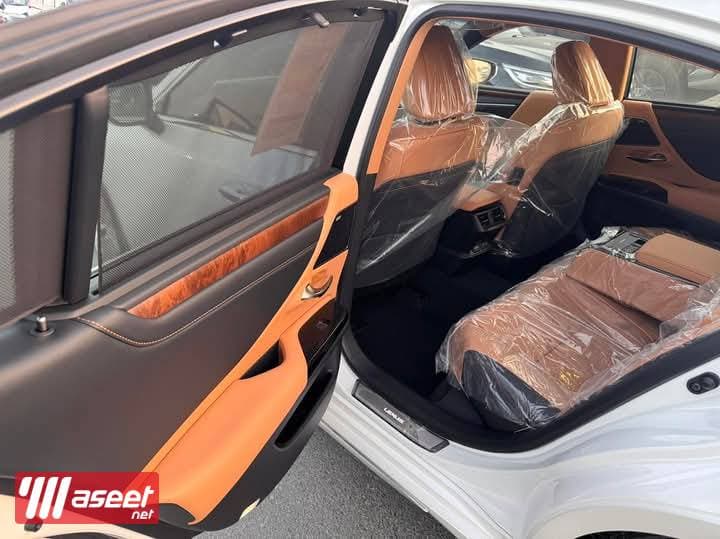 2024 Lexus ES 350 for sale in good condition 4