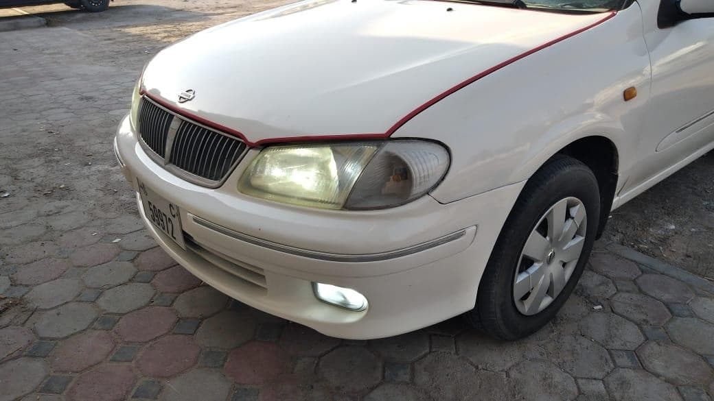 سيارة نيسان صني2002 0