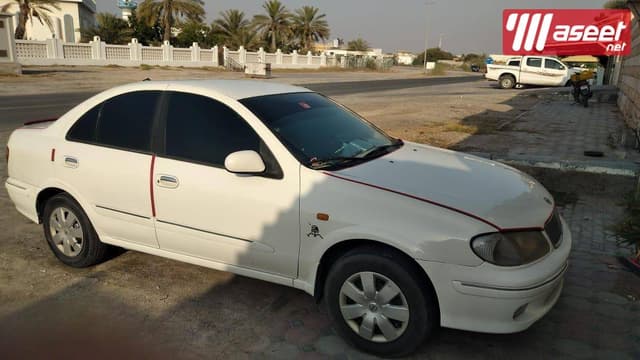 سيارة نيسان صني2002