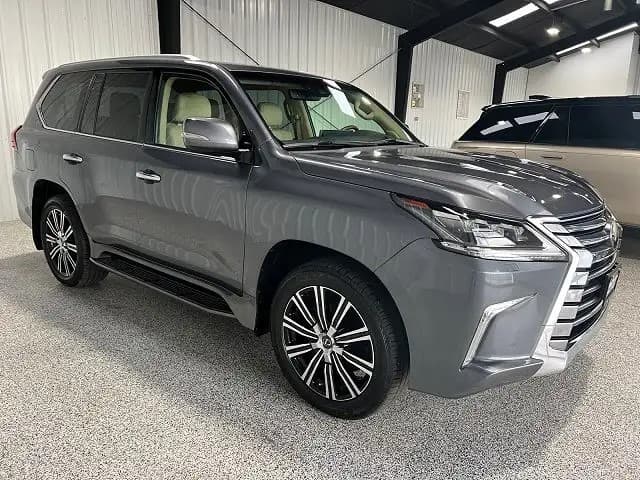 لكزس LX 570 موديل 2020