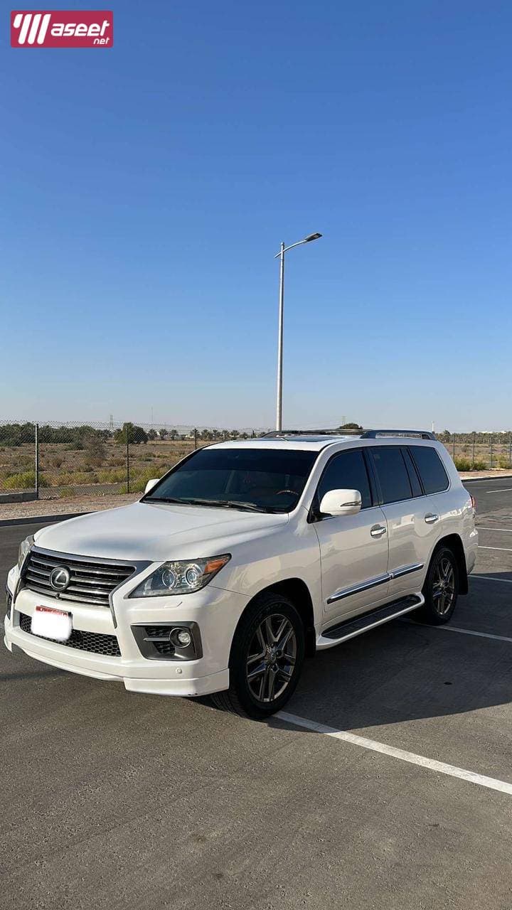للبيع لكزس LX570 موديل 2014 2