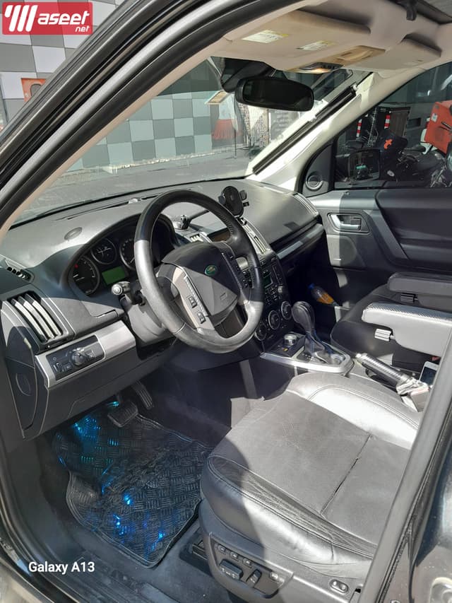 Land Rover LR2 model 2009