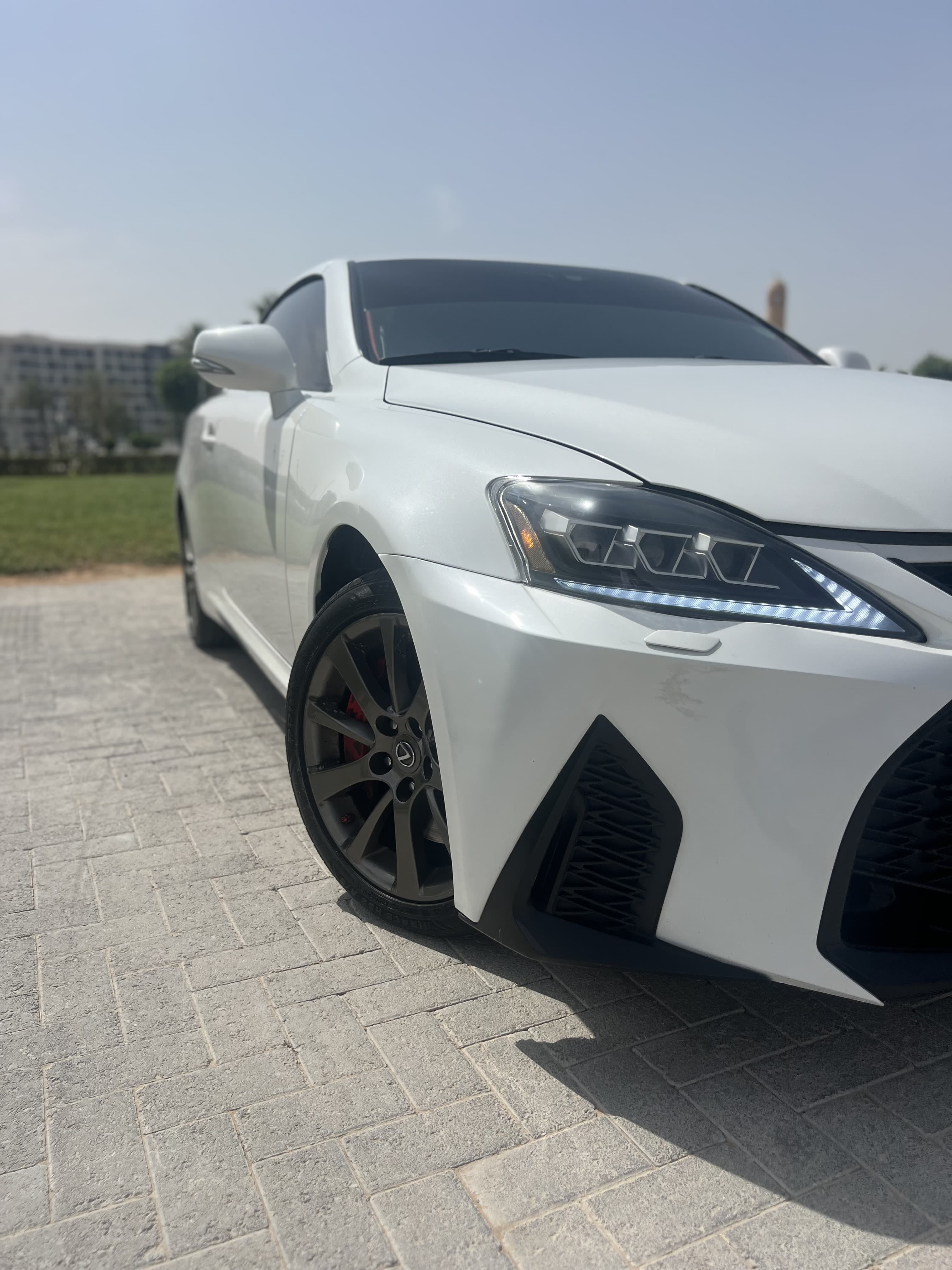 Lexus is300c model 2010 for sale 0