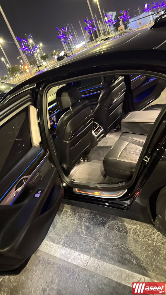 بي إم دبليو 750 لي 2019 