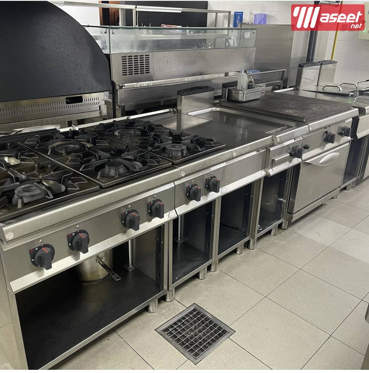 Selling kitchen equipment and commercial restaurants 1