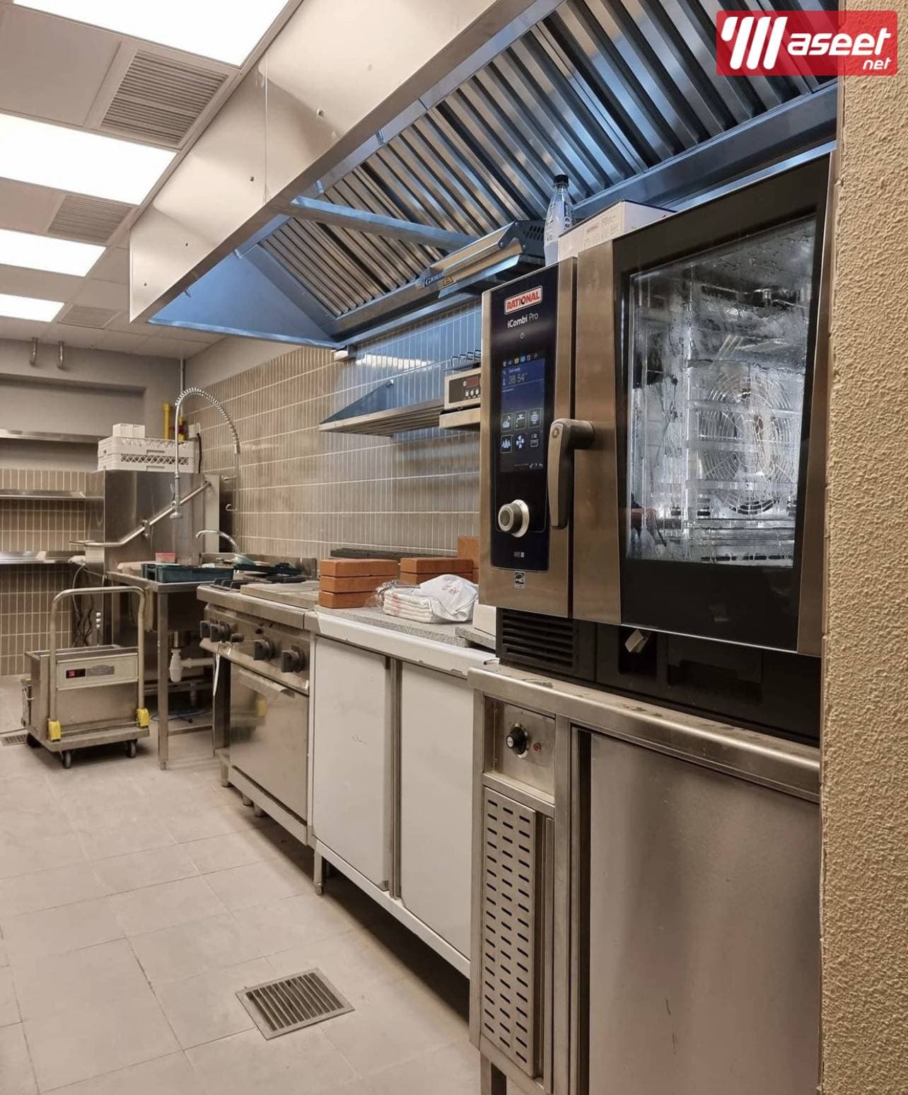 Selling kitchen equipment and commercial restaurants 3