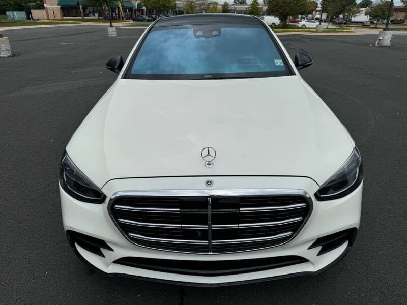 2022 Mercedes-Benz S580 0