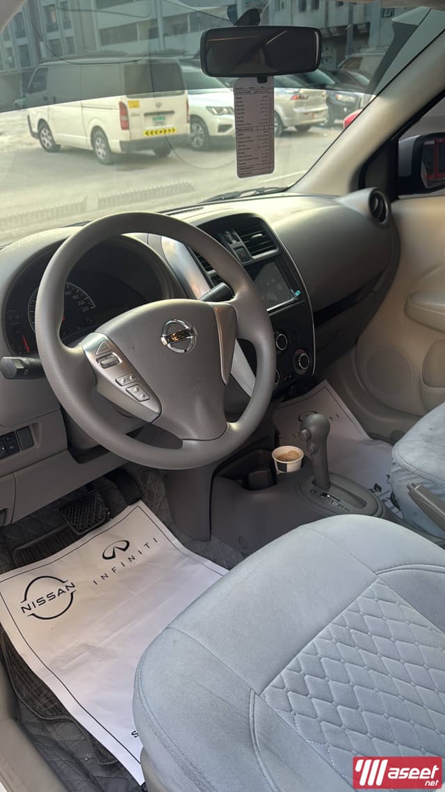 هوندا نيسان صني