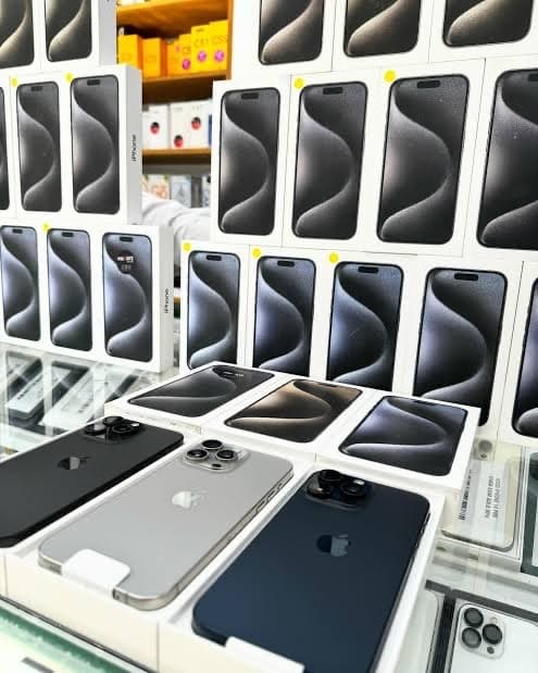 ايفون 15 برو ماكس 0