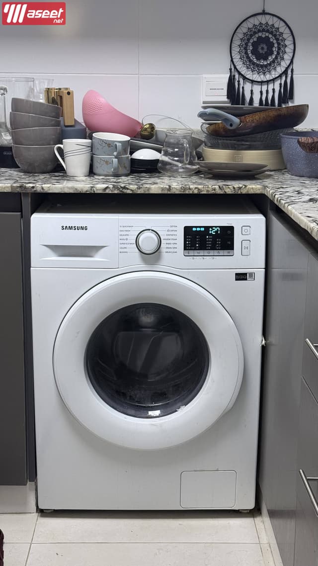 The Samsung washing machine is very clean