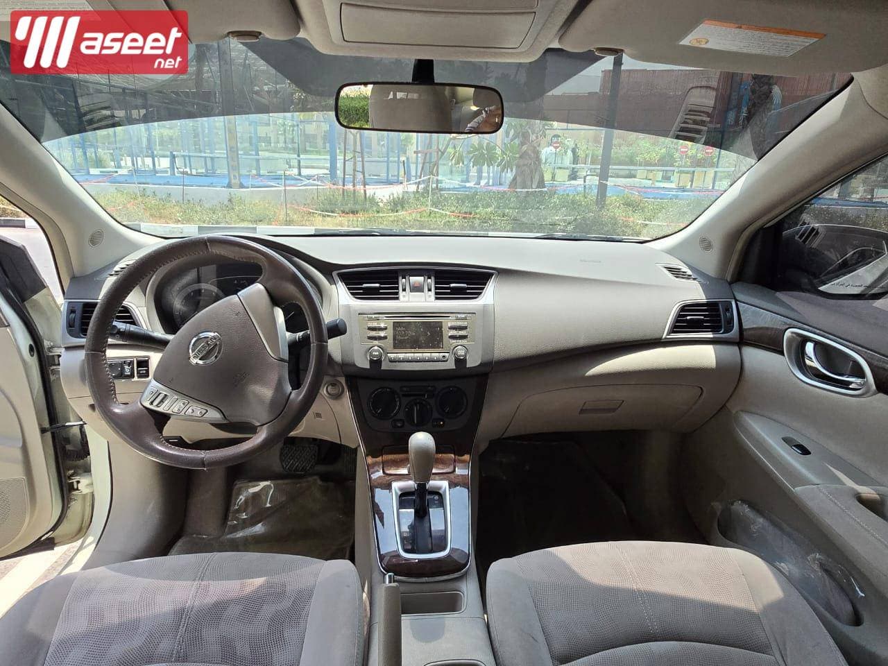 Nissan Sentra 2014  4