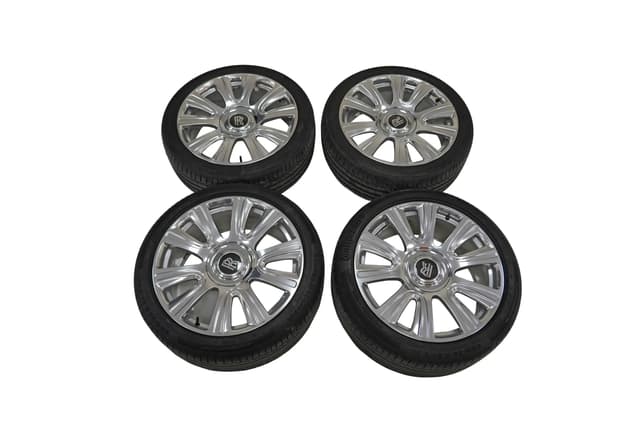 Rolls-Royce Wraith Down tire set with set 